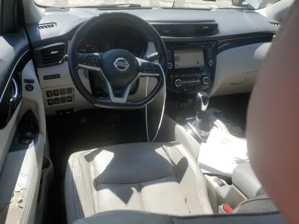 JN1BJ1CR5HW109992 2017 NISSAN ROGUE - Image 8