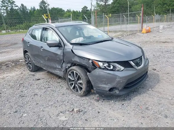 JN1BJ1CR5HW110298 2017 NISSAN ROGUE - Image 1