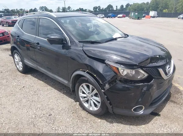 JN1BJ1CR5HW110866 2017 NISSAN ROGUE - Image 1