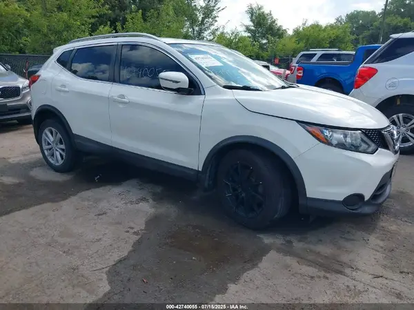 JN1BJ1CR5HW112164 2017 NISSAN ROGUE - Image 1