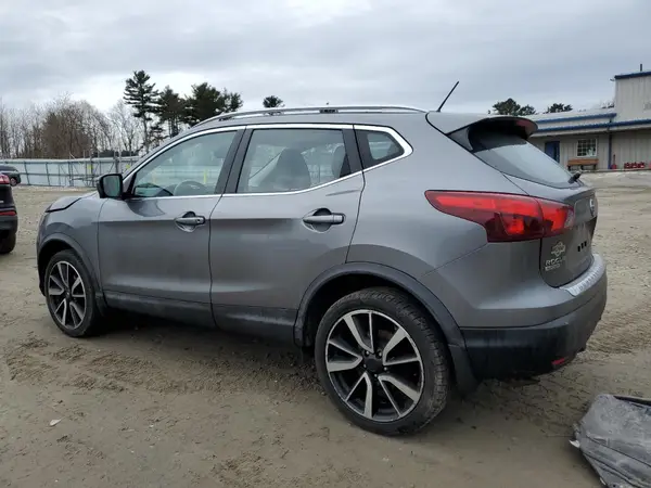 JN1BJ1CR5HW112407 2017 NISSAN ROGUE - Image 2
