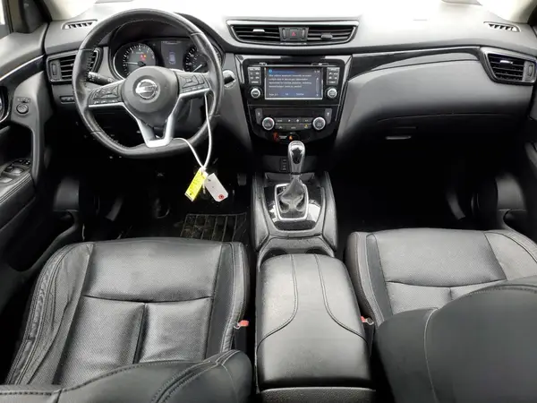 JN1BJ1CR5HW112407 2017 NISSAN ROGUE - Image 8