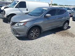 JN1BJ1CR5HW120300 2017 NISSAN ROGUE