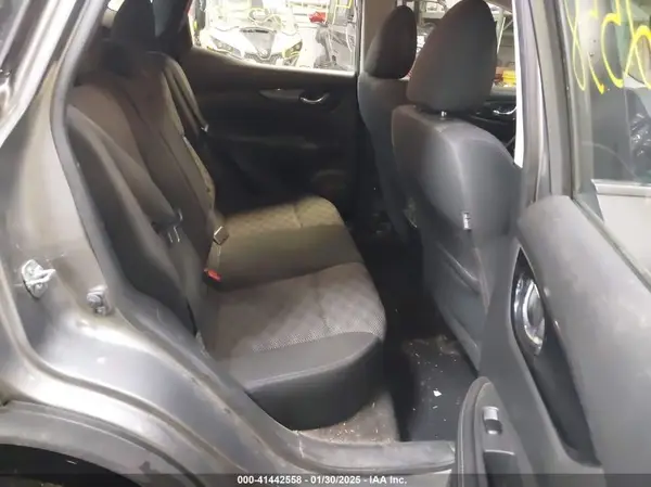 JN1BJ1CR5HW122452 2017 NISSAN ROGUE - Image 8