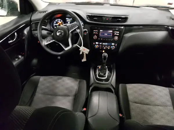 JN1BJ1CR5HW123973 2017 NISSAN ROGUE - Image 8