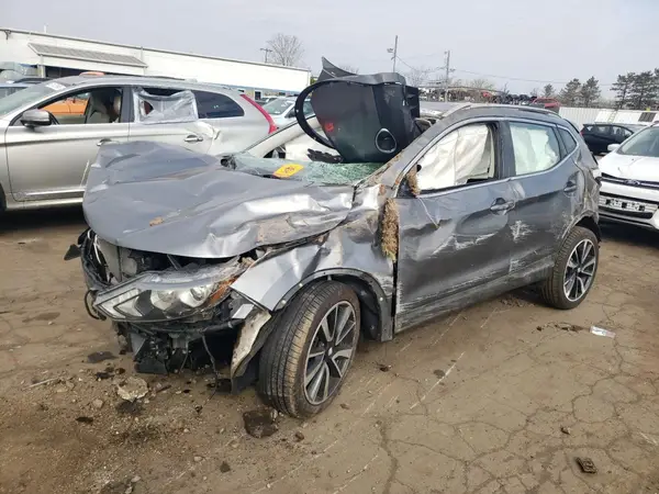 JN1BJ1CR5HW124704 2017 NISSAN ROGUE - Image 1