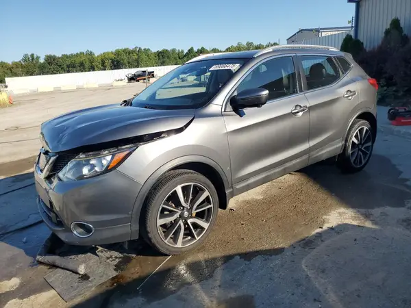 JN1BJ1CR5HW130759 2017 NISSAN ROGUE - Image 1