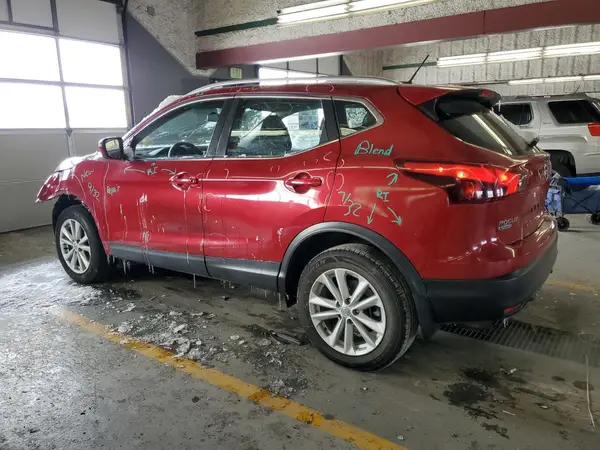 JN1BJ1CR5HW131765 2017 NISSAN ROGUE - Image 2