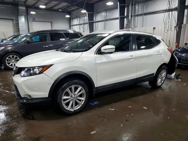 JN1BJ1CR5HW135699 2017 NISSAN ROGUE - Image 1