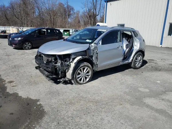 JN1BJ1CR5HW141101 2017 NISSAN ROGUE - Image 1