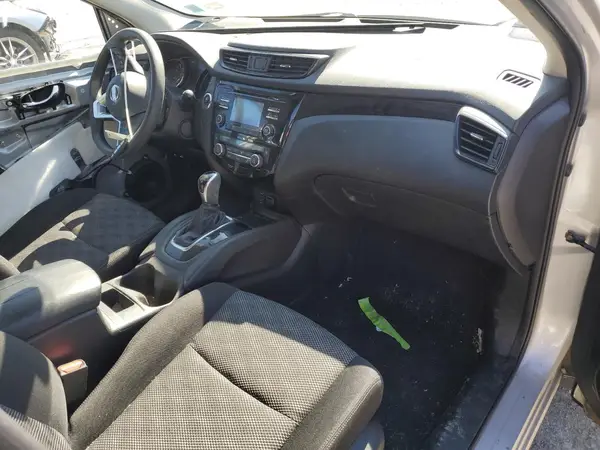 JN1BJ1CR5HW141101 2017 NISSAN ROGUE - Image 8