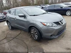 JN1BJ1CR5HW143429 2017 NISSAN ROGUE