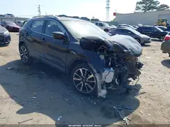 JN1BJ1CR5HW144161 2017 NISSAN ROGUE