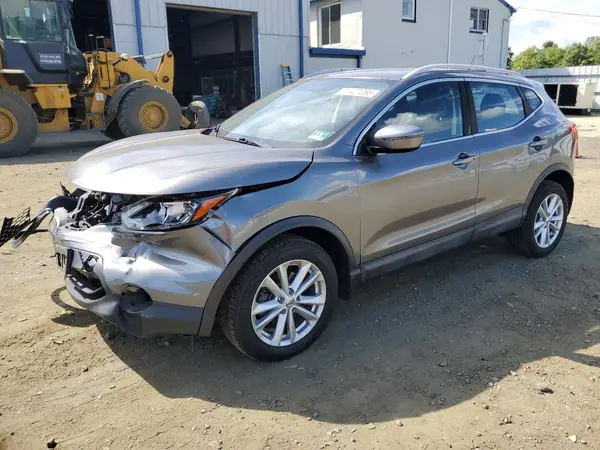 JN1BJ1CR5JW201917 2018 NISSAN ROGUE - Image 1