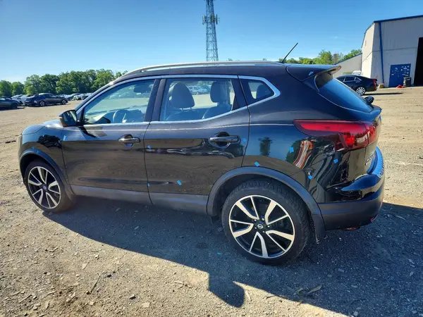 JN1BJ1CR5JW202064 2018 NISSAN ROGUE - Image 2