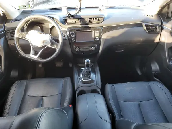 JN1BJ1CR5JW202663 2018 NISSAN ROGUE - Image 8