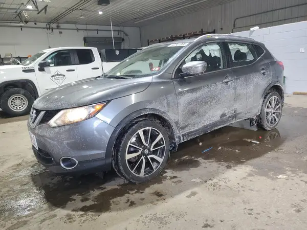 JN1BJ1CR5JW205756 2018 NISSAN ROGUE - Image 1