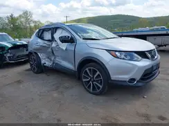 JN1BJ1CR5JW210830 2018 NISSAN ROGUE