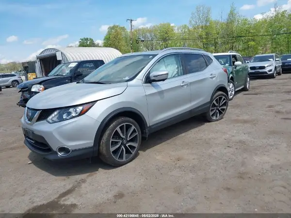 JN1BJ1CR5JW210830 2018 NISSAN ROGUE - Image 2