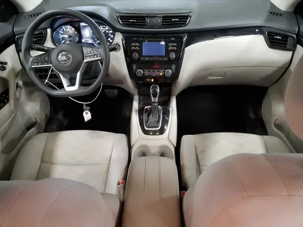 JN1BJ1CR5JW250213 2018 NISSAN ROGUE - Image 8
