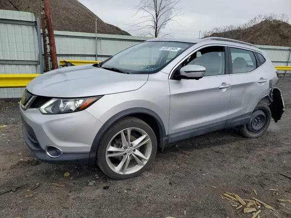 JN1BJ1CR5JW252950 2018 NISSAN ROGUE - Image 1