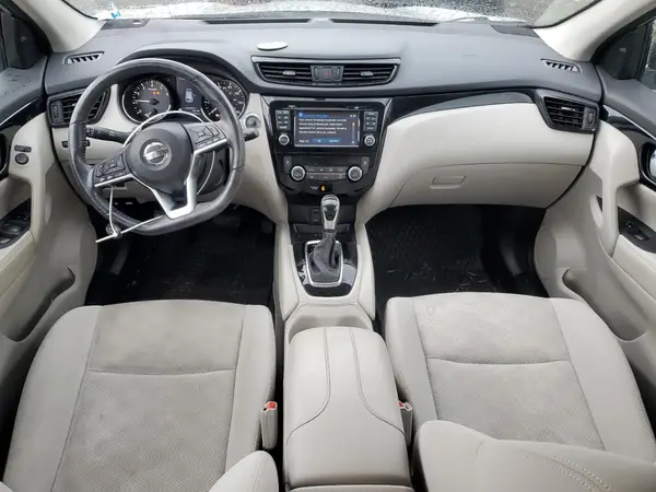 JN1BJ1CR5JW252950 2018 NISSAN ROGUE - Image 8