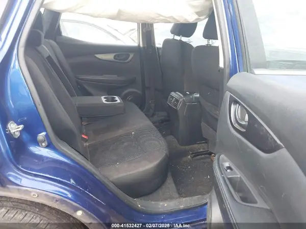 JN1BJ1CR5JW255427 2018 NISSAN ROGUE - Image 8