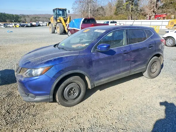 JN1BJ1CR5JW256500 2018 NISSAN ROGUE - Image 1