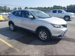 JN1BJ1CR5JW259252 2018 NISSAN ROGUE