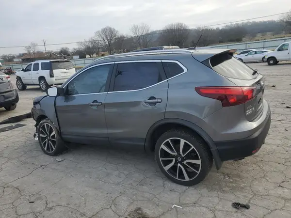 JN1BJ1CR5JW262376 2018 NISSAN ROGUE - Image 2