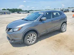 JN1BJ1CR5JW262877 2018 NISSAN ROGUE