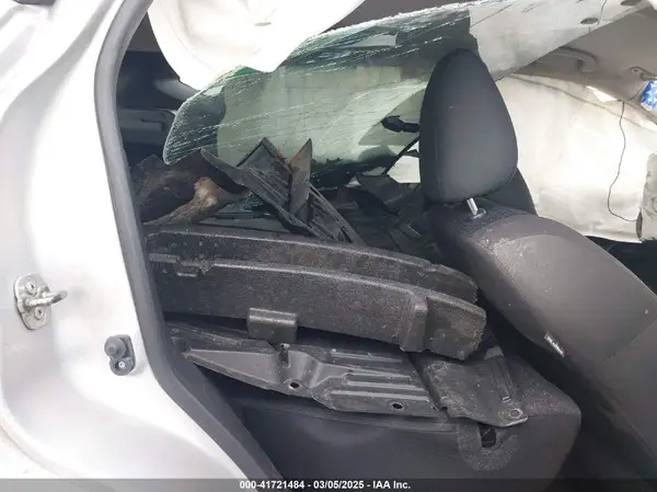 JN1BJ1CR5JW265732 2018 NISSAN ROGUE - Image 8