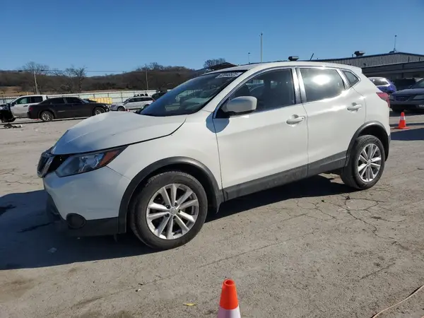 JN1BJ1CR5JW266847 2018 NISSAN ROGUE - Image 1