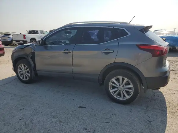 JN1BJ1CR5JW269005 2018 NISSAN ROGUE - Image 2