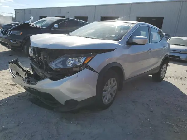 JN1BJ1CR5JW284572 2018 NISSAN ROGUE - Image 1