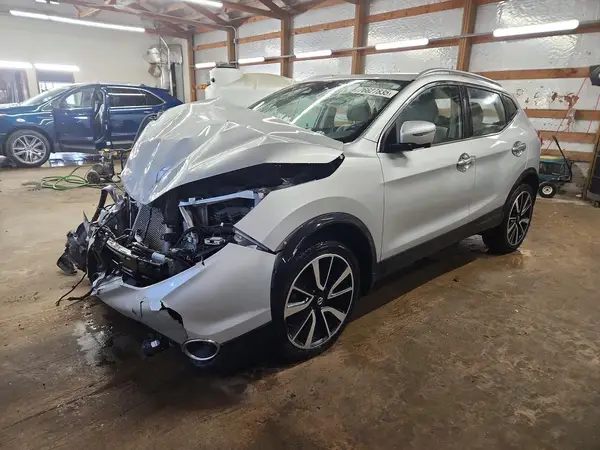 JN1BJ1CR5JW293059 2018 NISSAN ROGUE - Image 1