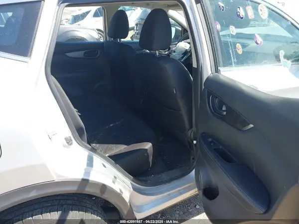 JN1BJ1CR5KW326515 2019 NISSAN ROGUE - Image 8