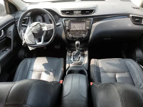 JN1BJ1CR6HW103179 2017 NISSAN ROGUE - Image 8