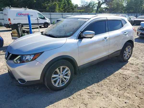 JN1BJ1CR6HW103652 2017 NISSAN ROGUE - Image 1
