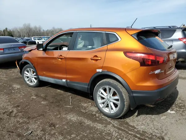 JN1BJ1CR6HW103960 2017 NISSAN ROGUE - Image 2