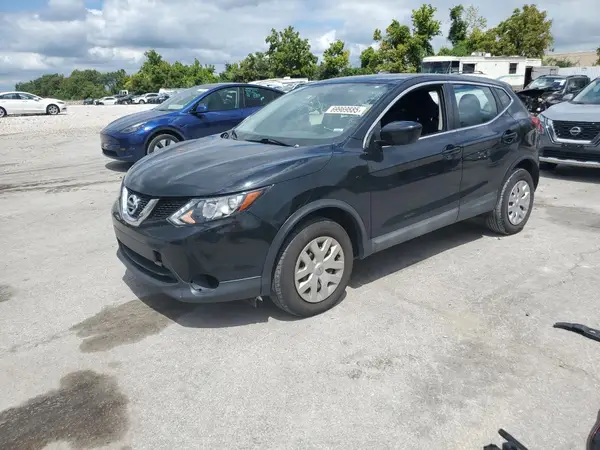 JN1BJ1CR6HW108558 2017 NISSAN ROGUE - Image 1
