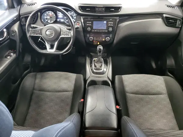 JN1BJ1CR6HW111380 2017 NISSAN ROGUE - Image 8