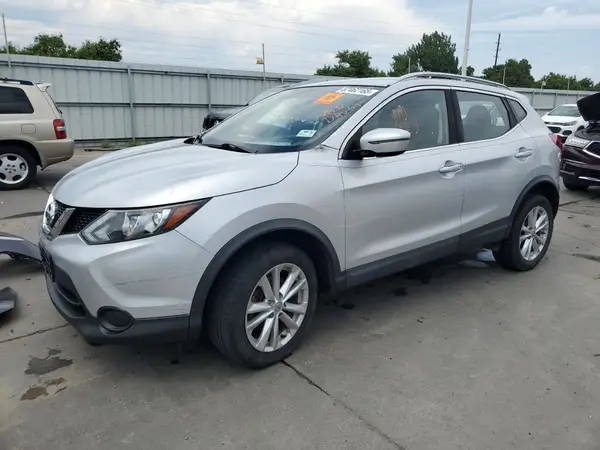 JN1BJ1CR6HW112450 2017 NISSAN ROGUE - Image 1