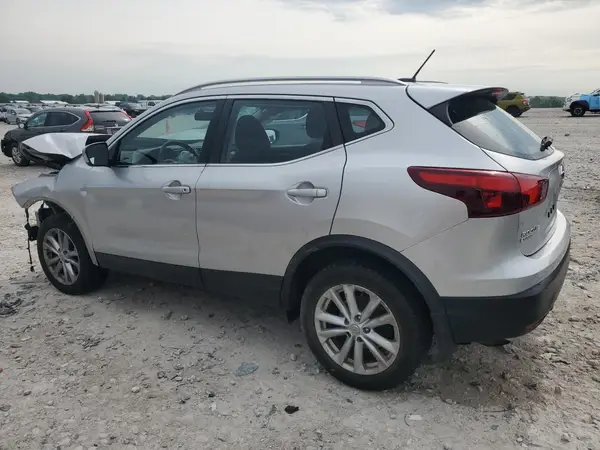 JN1BJ1CR6HW112920 2017 NISSAN ROGUE - Image 2