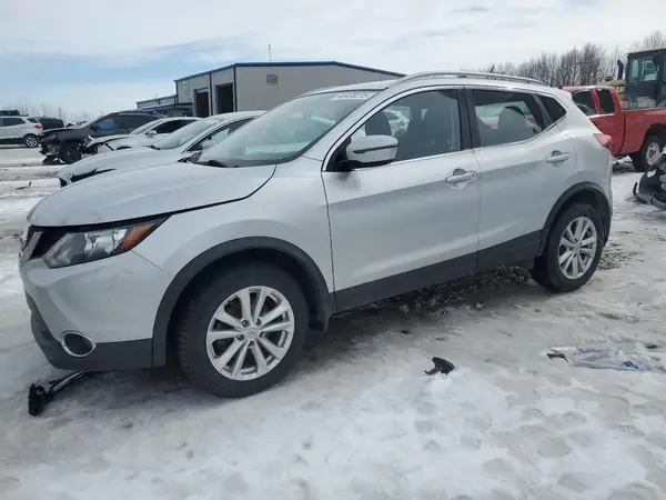 JN1BJ1CR6HW114120 2017 NISSAN ROGUE - Image 1