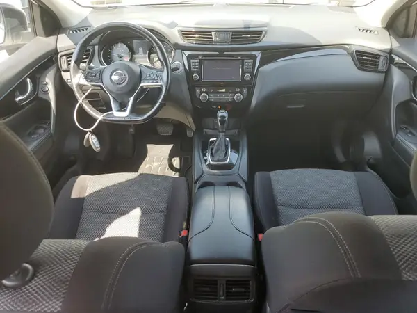 JN1BJ1CR6HW118877 2017 NISSAN ROGUE - Image 8
