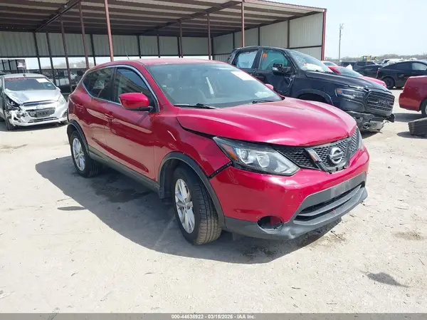 JN1BJ1CR6HW120614 2017 NISSAN ROGUE - Image 1
