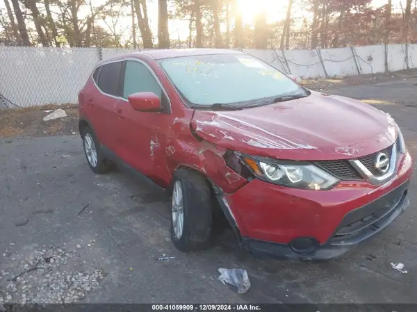JN1BJ1CR6HW132262 2017 NISSAN ROGUE - Image 1