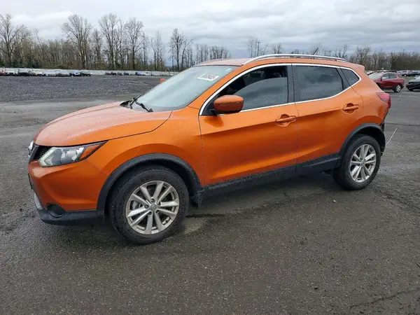 JN1BJ1CR6HW139311 2017 NISSAN ROGUE - Image 1