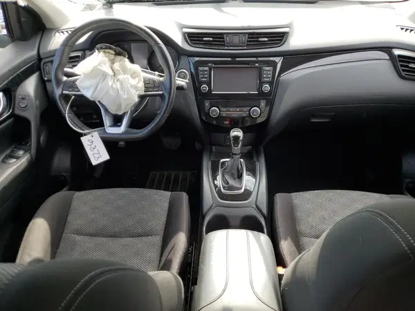 JN1BJ1CR6HW142774 2017 NISSAN ROGUE - Image 8